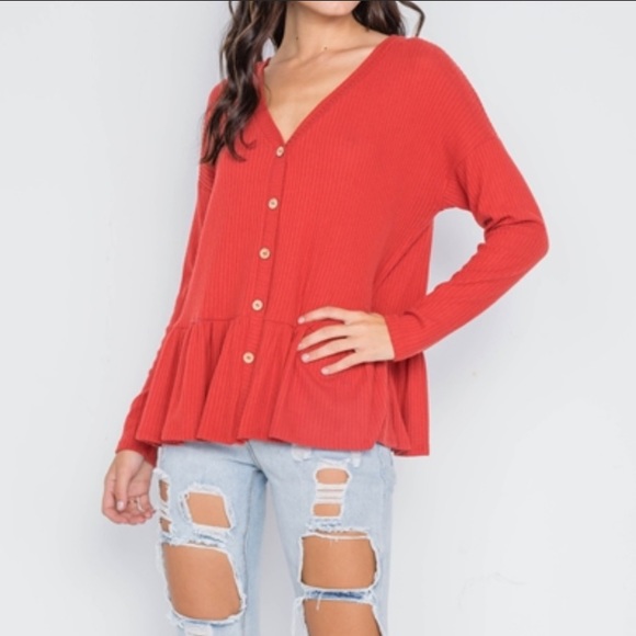 🆕LAST ONE!🛍 Button Down Peplum Sweater - Picture 4 of 5